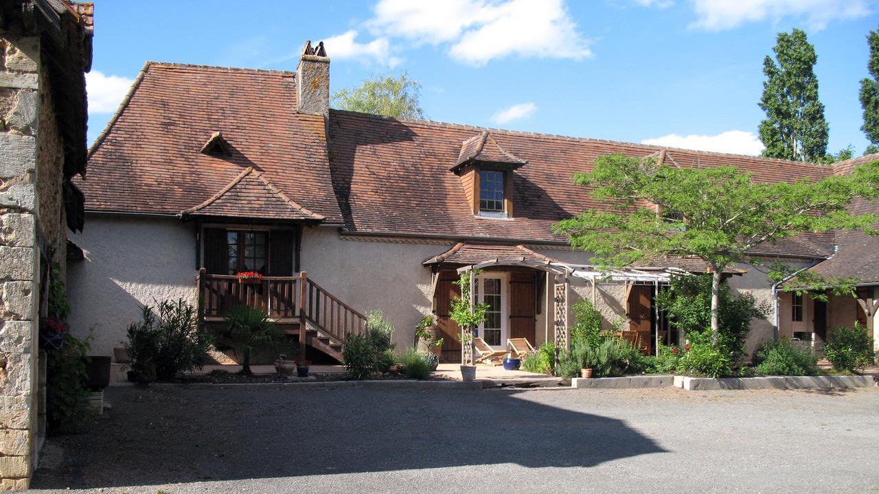 Chambre D'Hotes Aux Portes Du Perigord NoirLa Douze エクステリア 写真